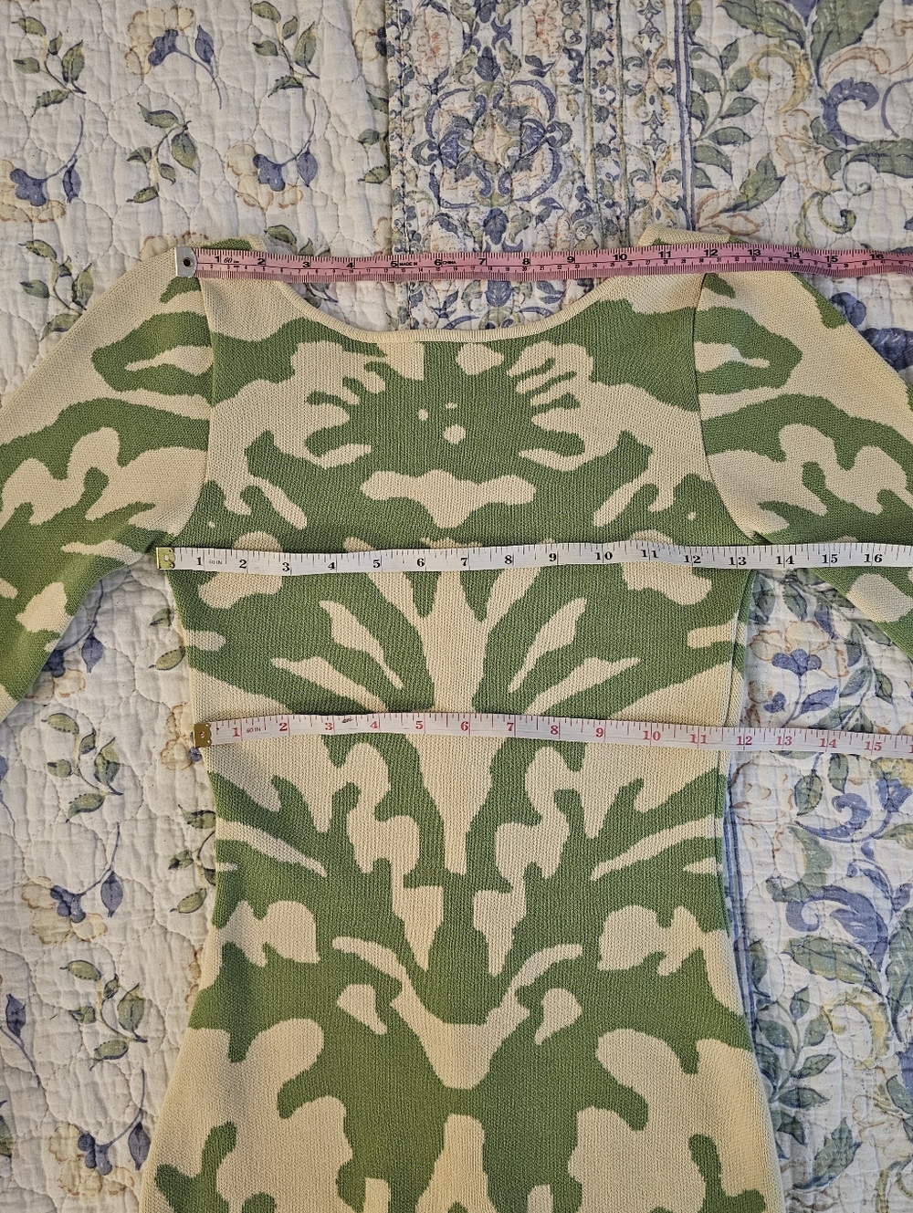 NWOT Hera Collection Green & Cream Cutout Back Long Sleeve Bodycon Dress Size S - Picture 8 of 10